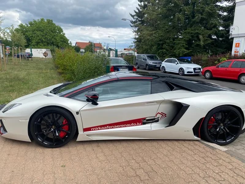 Lamborghini im MKAA Showroom - Autoankauf Luxemburg zum Bestpreis