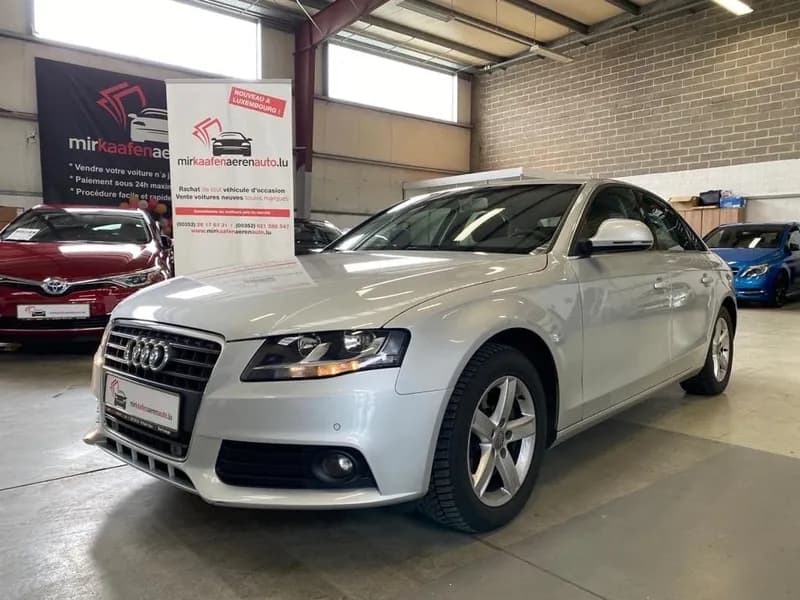 Audi A4 silber im MKAA Autoankauf Showroom Luxemburg